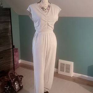 SUPER CUTE EXPRESS ROMPER/JUMPSUIT🌼